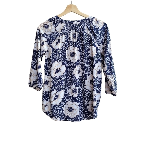Gap Blue and White, Light-weight, Floral Tunic, Size XS - Picture 2 of 5